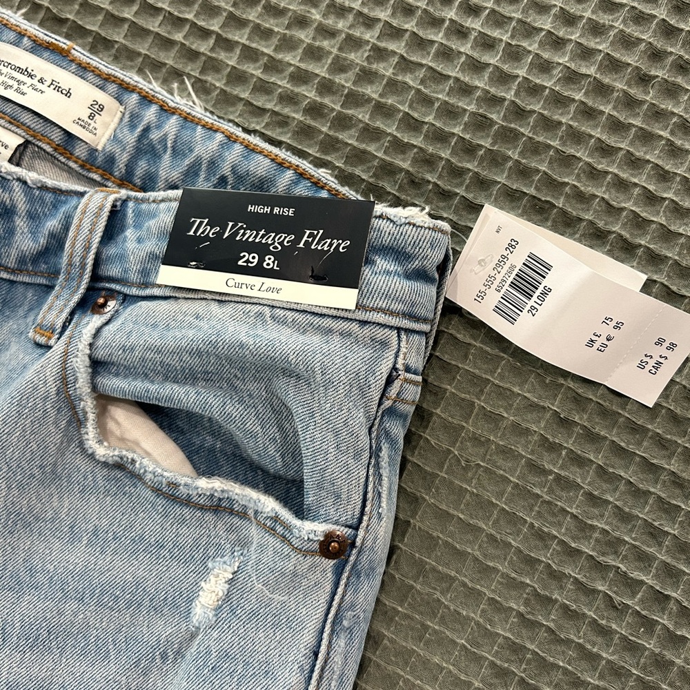 Brand new pair of curve love vintage flares from Abercrombie.